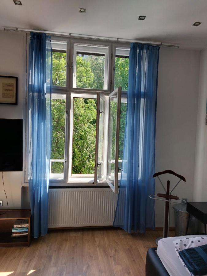 Sunny Studio At The Castle Budapest Ngoại thất bức ảnh