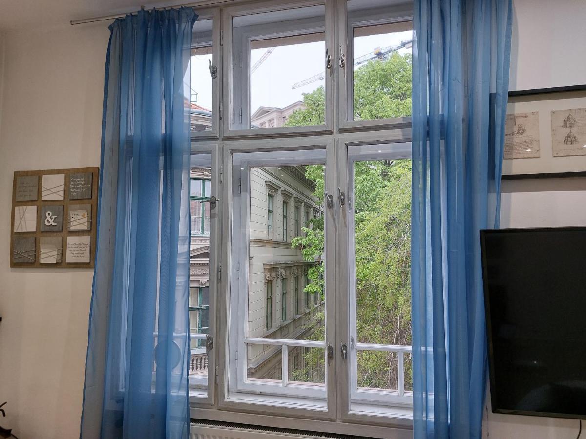Sunny Studio At The Castle Budapest Ngoại thất bức ảnh
